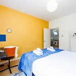 Colourful And Cozy Home Near Station - New Cross - Goldsmith