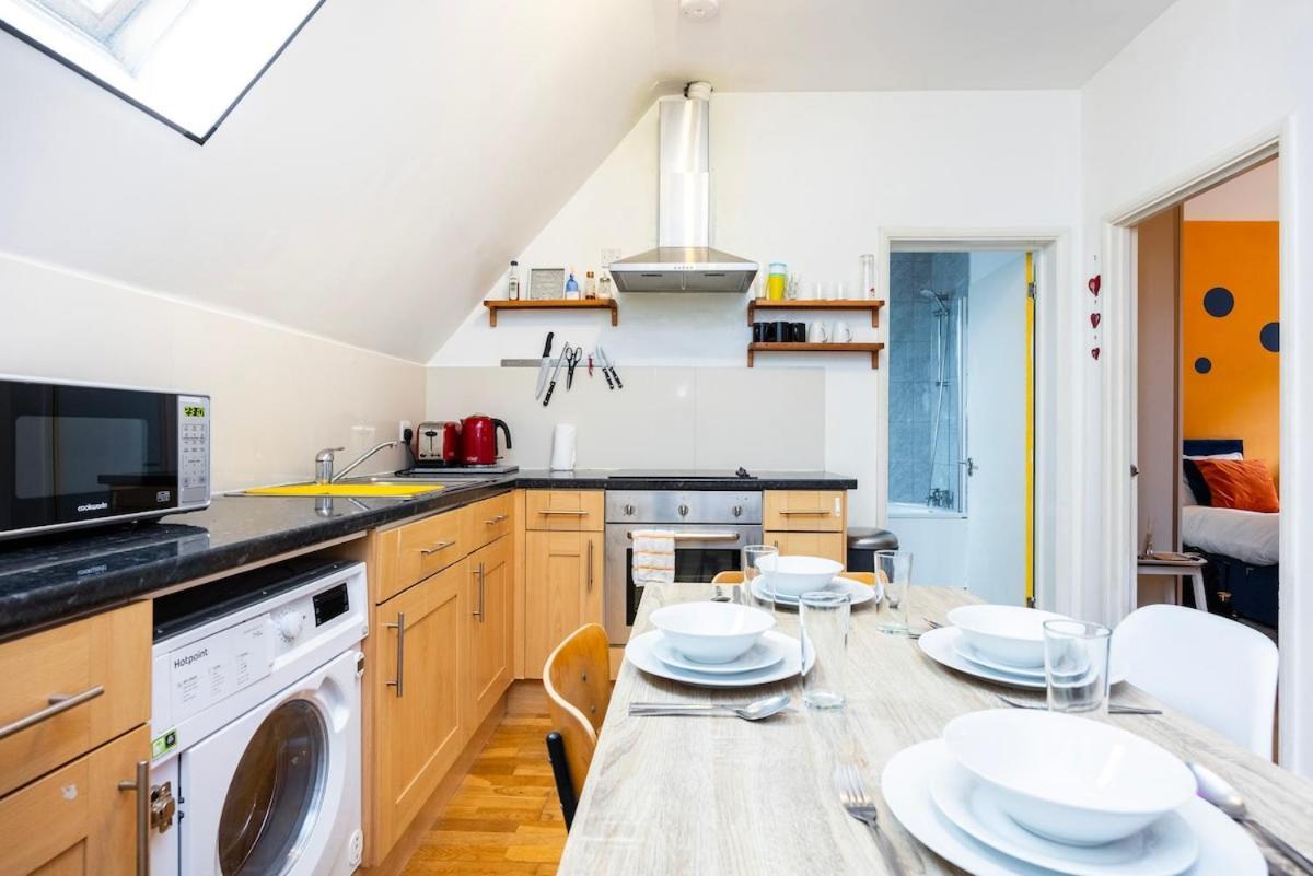 Colourful And Cozy Near Station - New Cross - Goldsmith