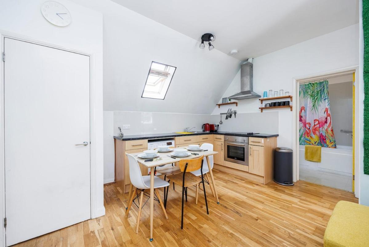 Colourful And Cozy Near Station - New Cross - Goldsmith Appartamento